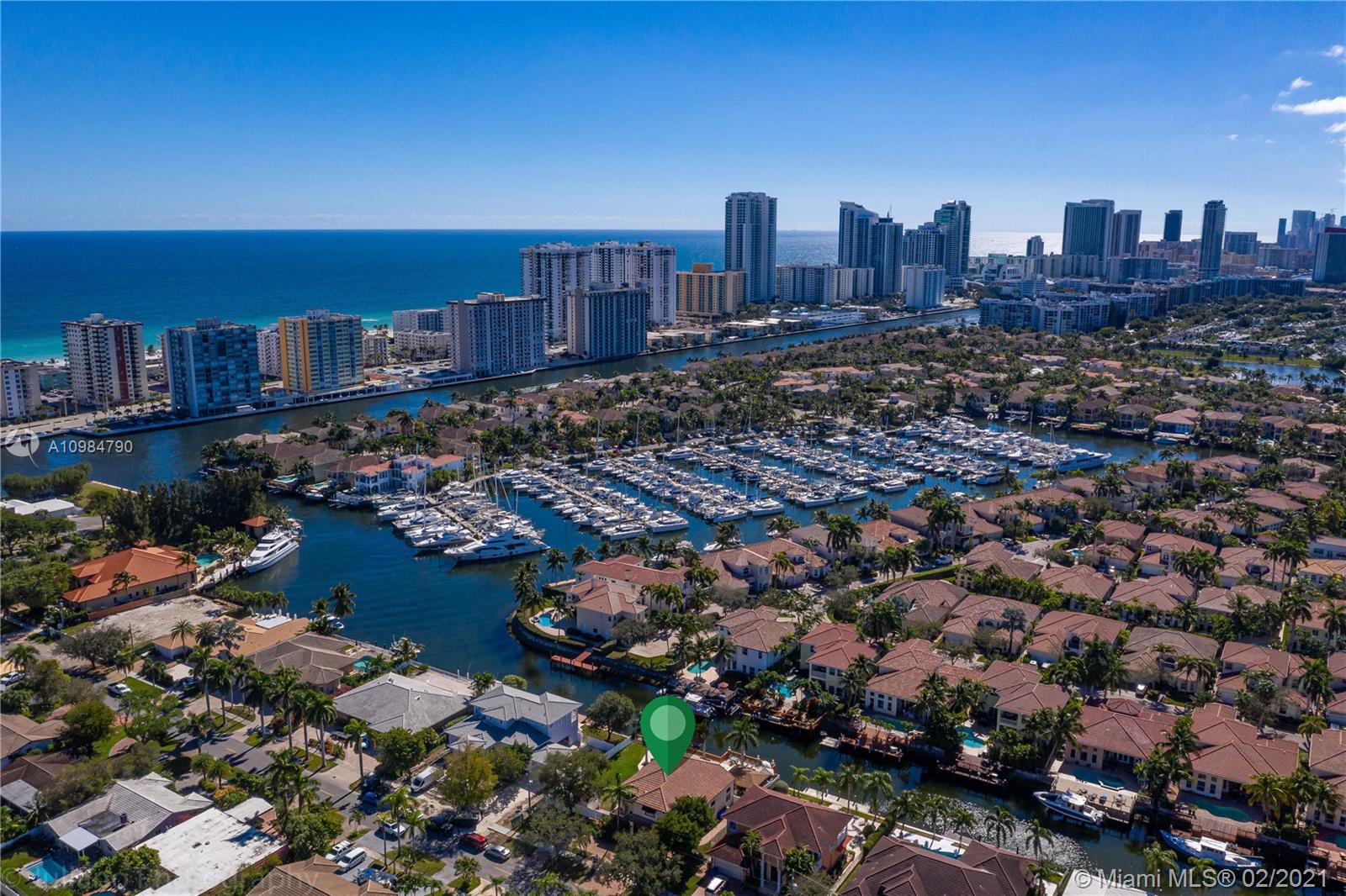 HOLLYWOOD GOLF ESTATES SE - Residential