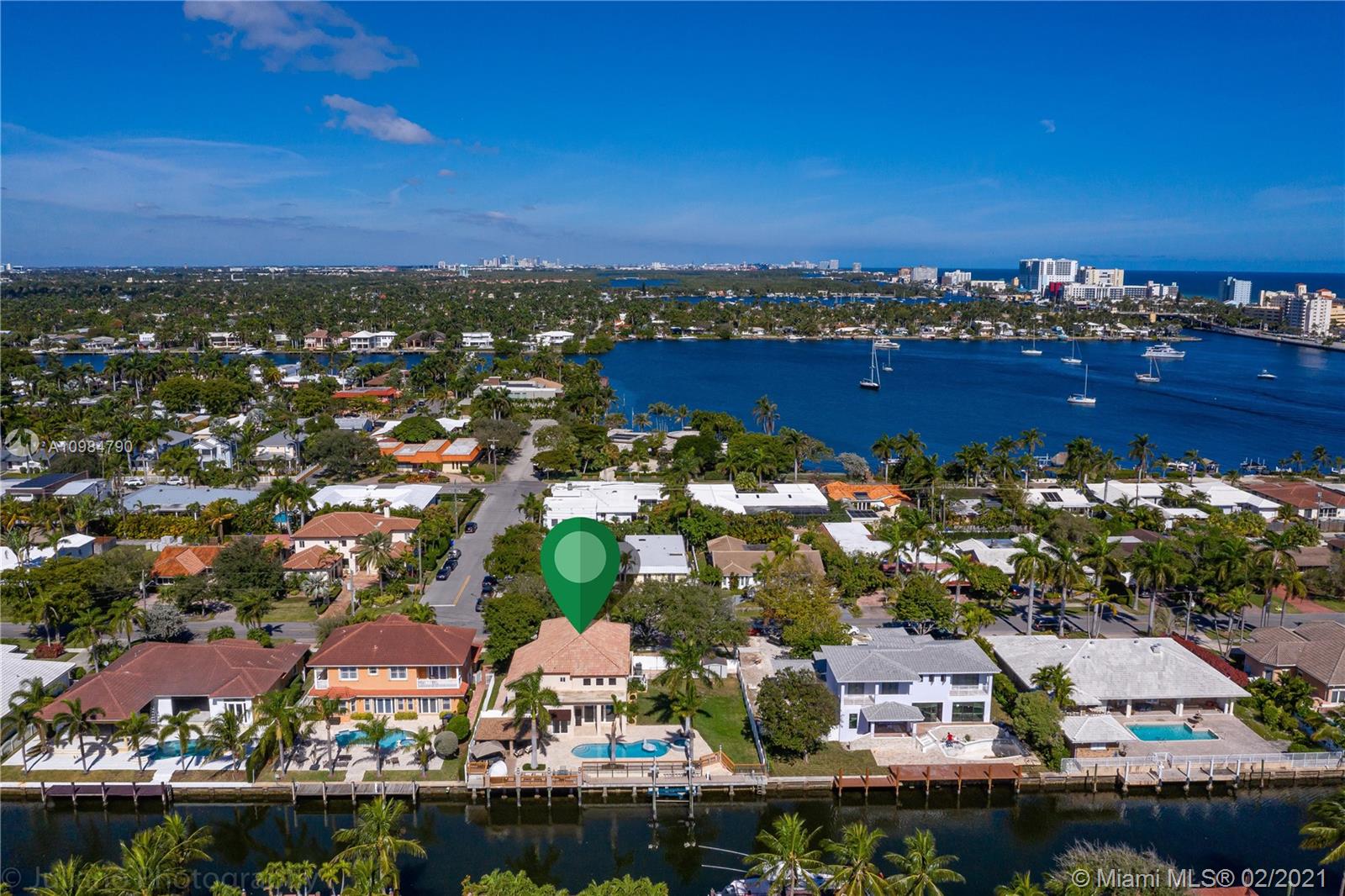 HOLLYWOOD GOLF ESTATES SE - Residential