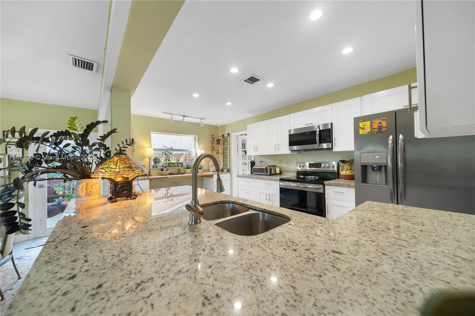 ROYAL PALM ACRES THIRD SE - Residential