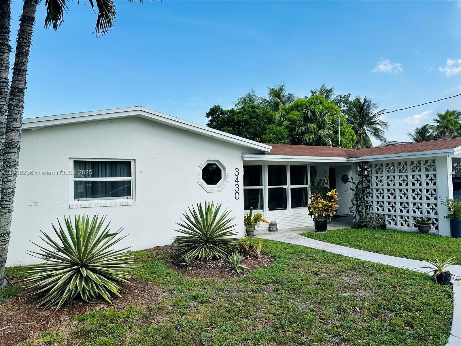 3430 NW 21st Ave
