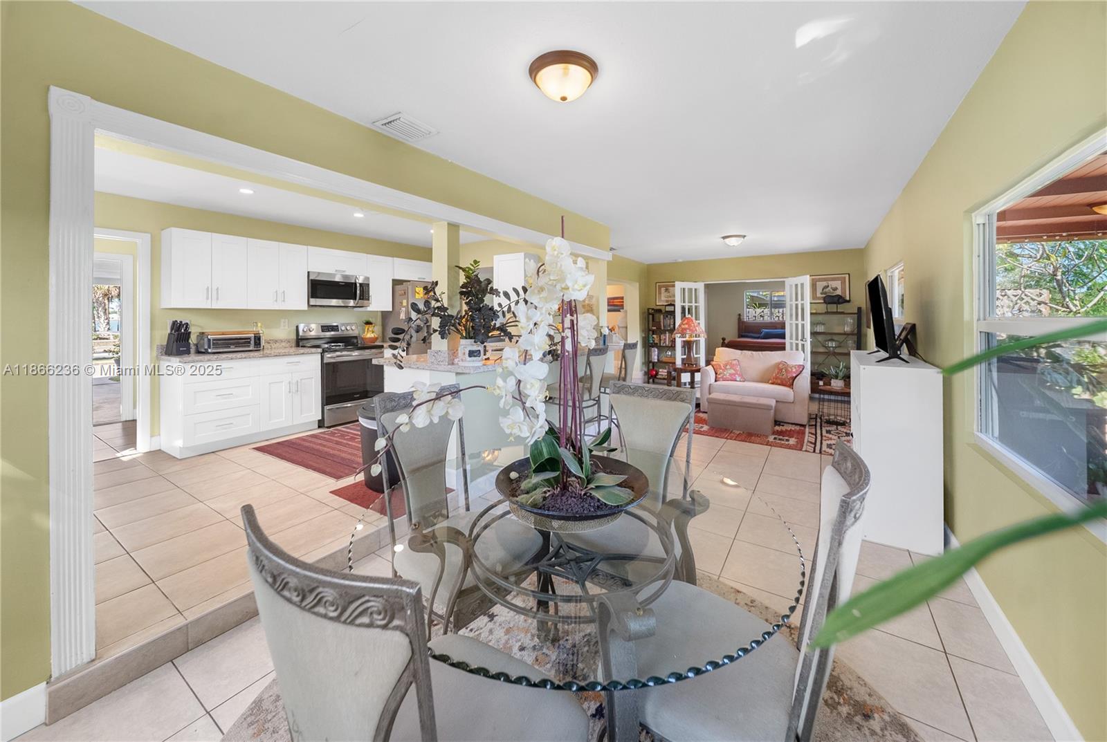 ROYAL PALM ACRES THIRD SE - Residential