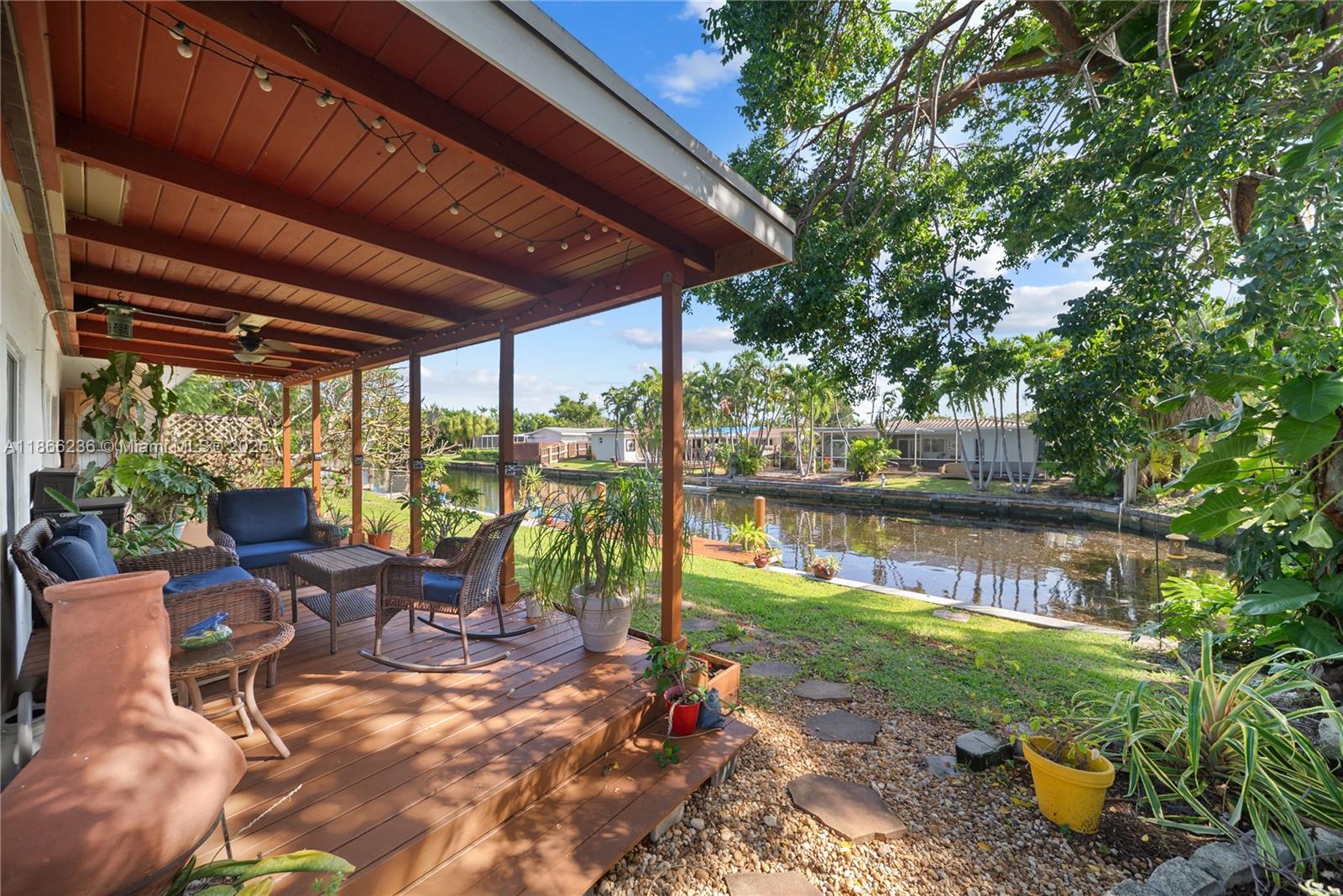 ROYAL PALM ACRES THIRD SE - Residential