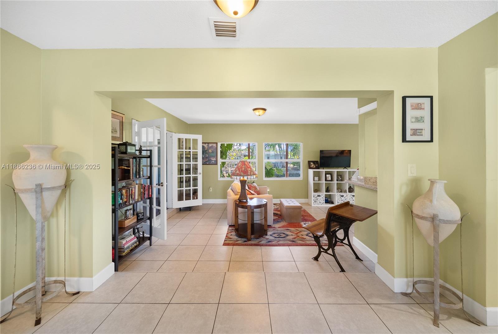 ROYAL PALM ACRES THIRD SE - Residential