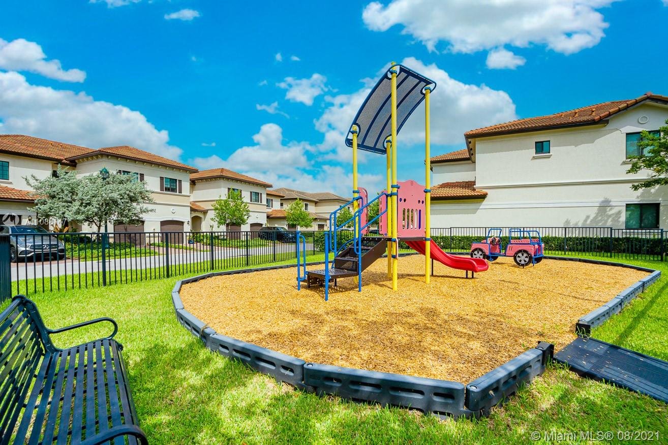 DIXIE LANDMARK PLAT - Residential