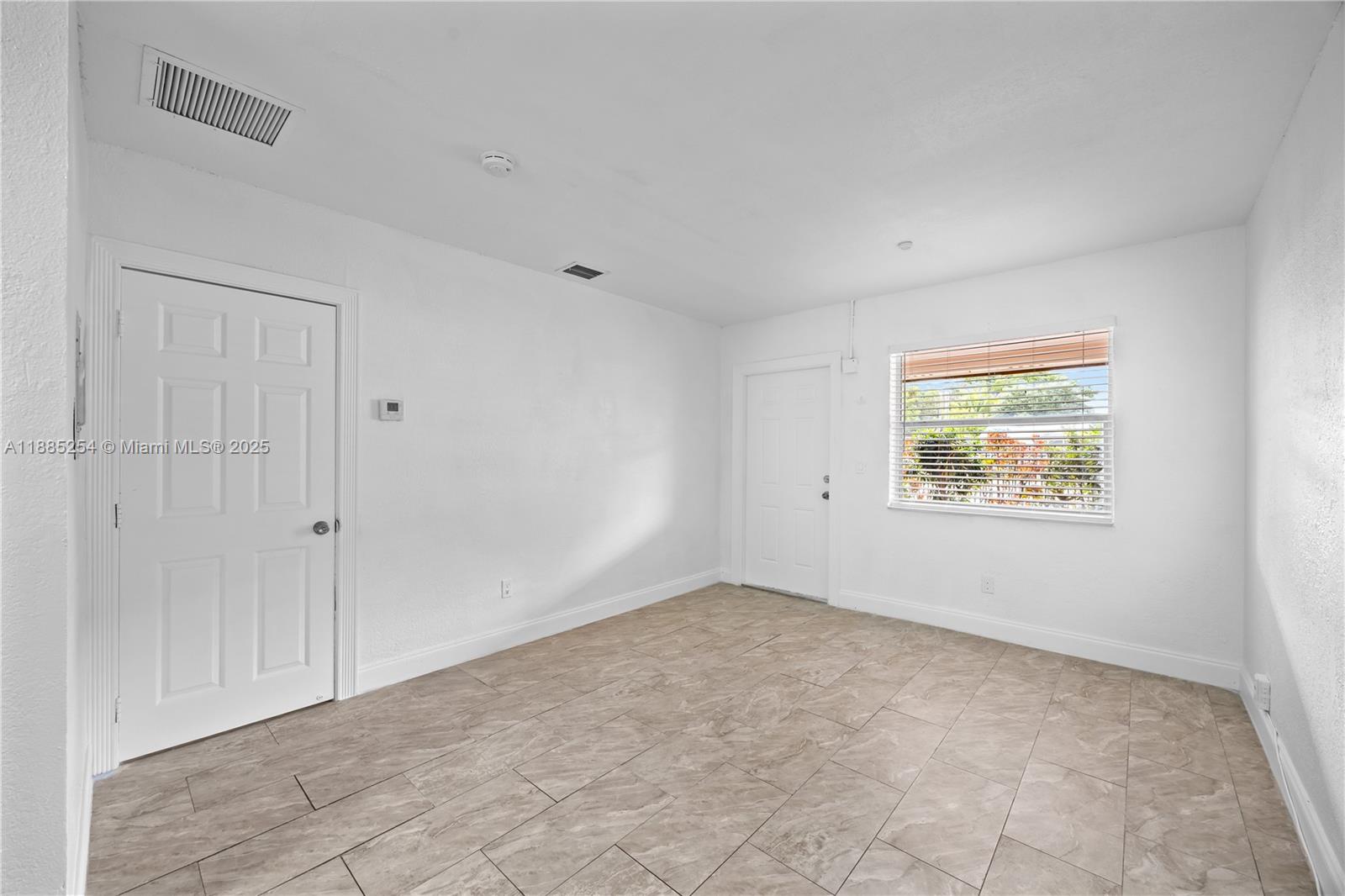 MIAMI GARDENS ESTATES SEC - Residential Lease