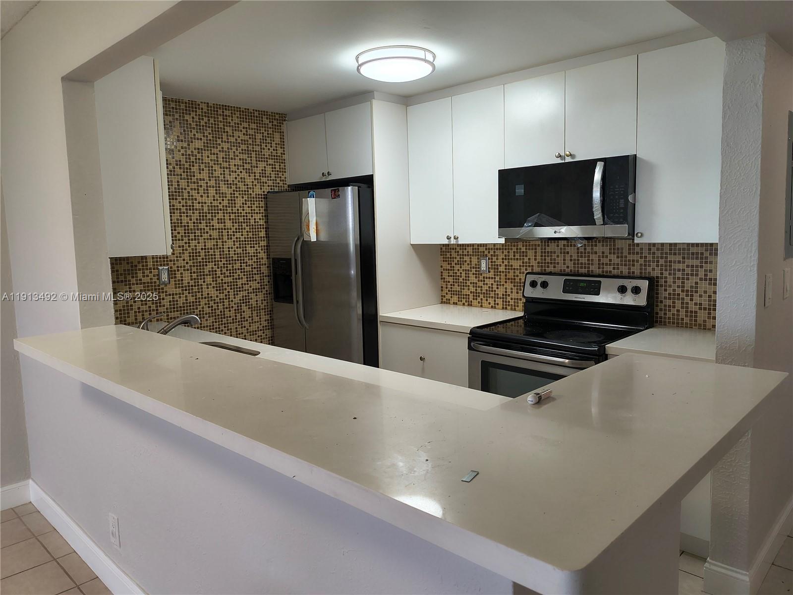 DADELAND PLACE CONDO - Residential Lease