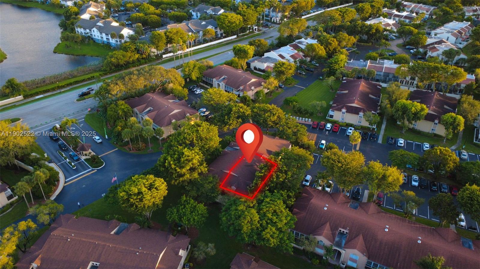 DORAL PK CO CLUB VILLAS C - Residential