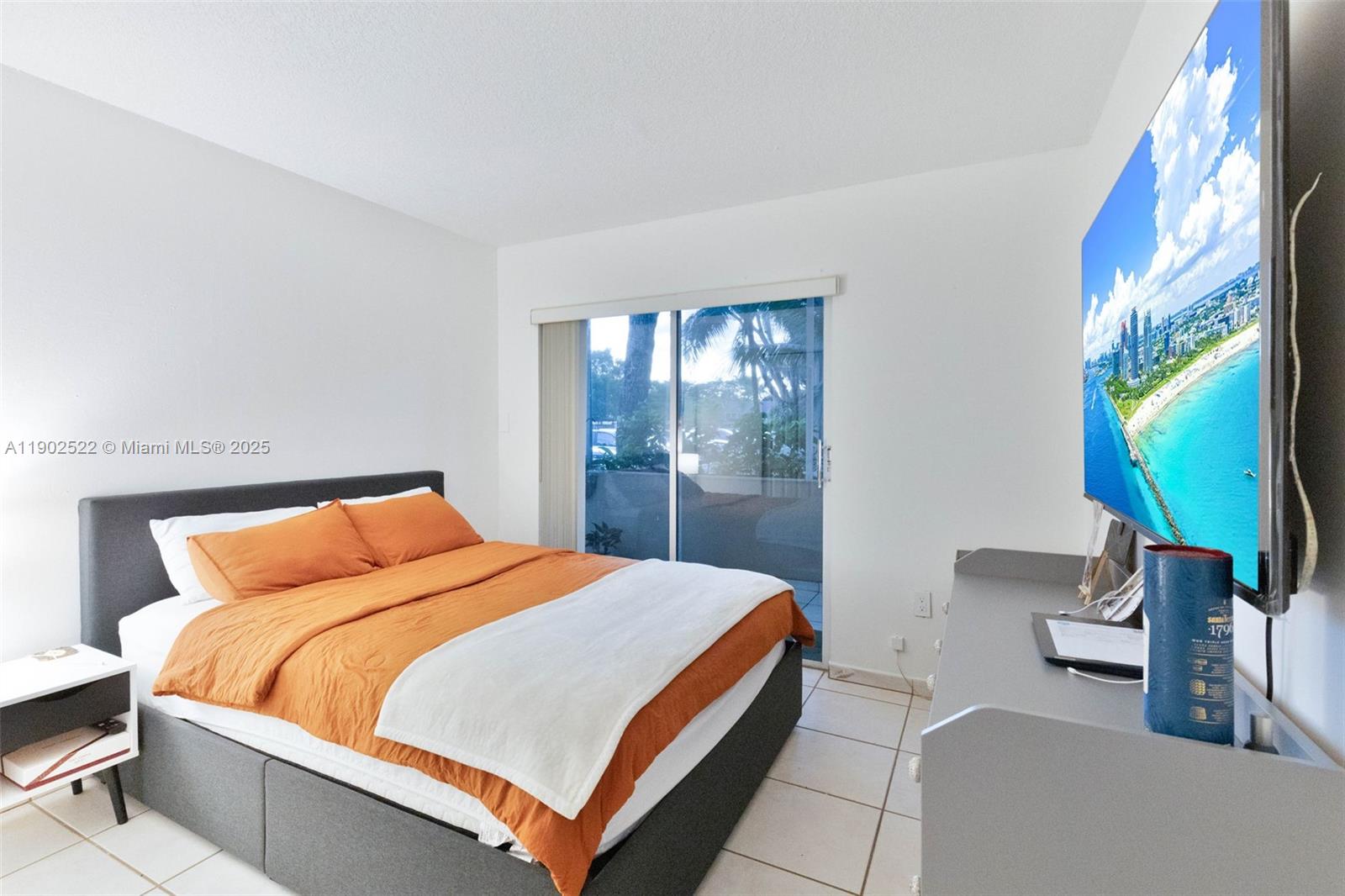 DORAL PK CO CLUB VILLAS C - Residential