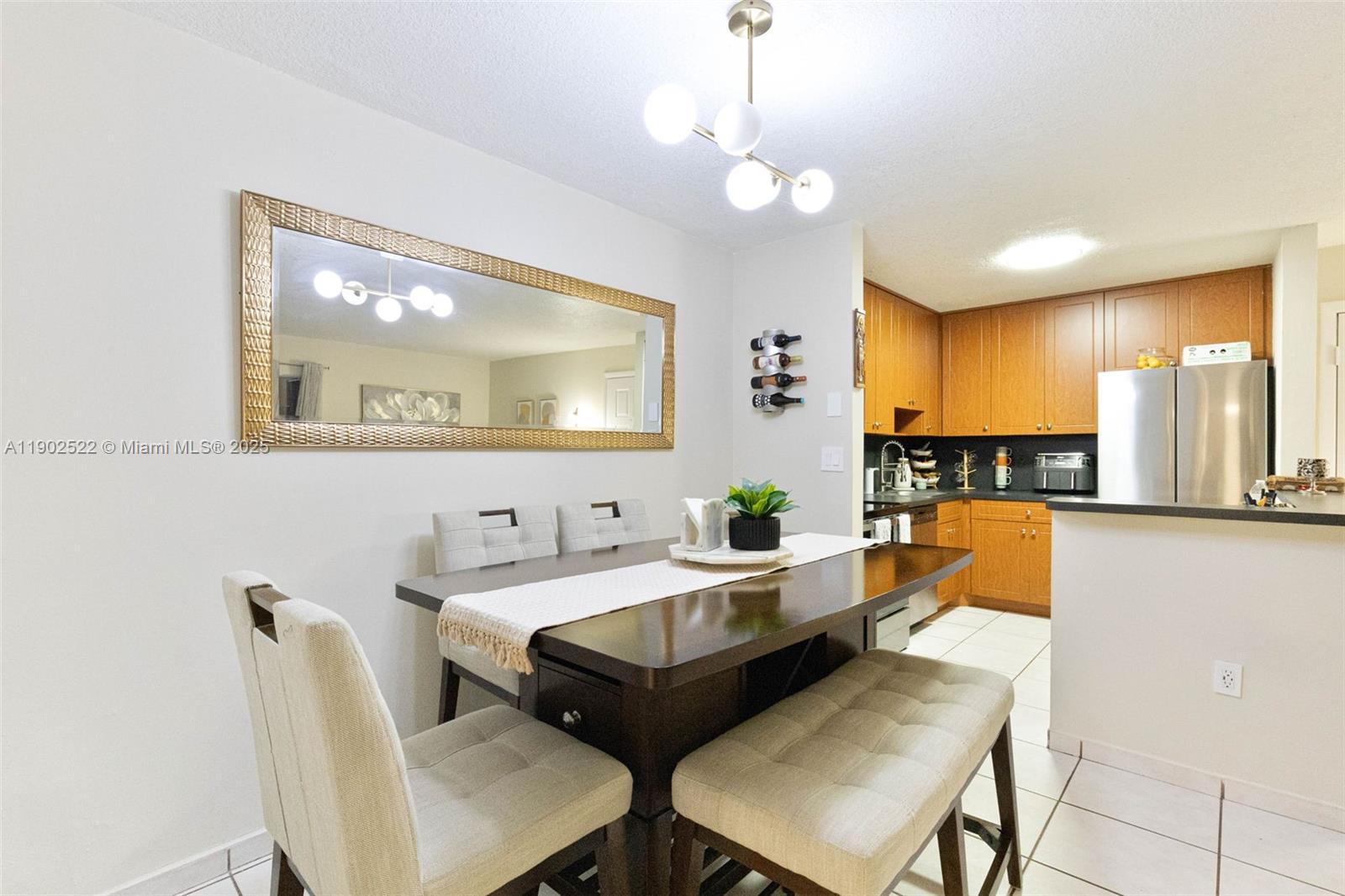 DORAL PK CO CLUB VILLAS C - Residential