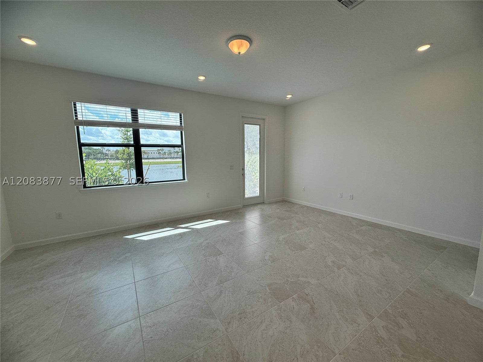 4280 Efendi Drive