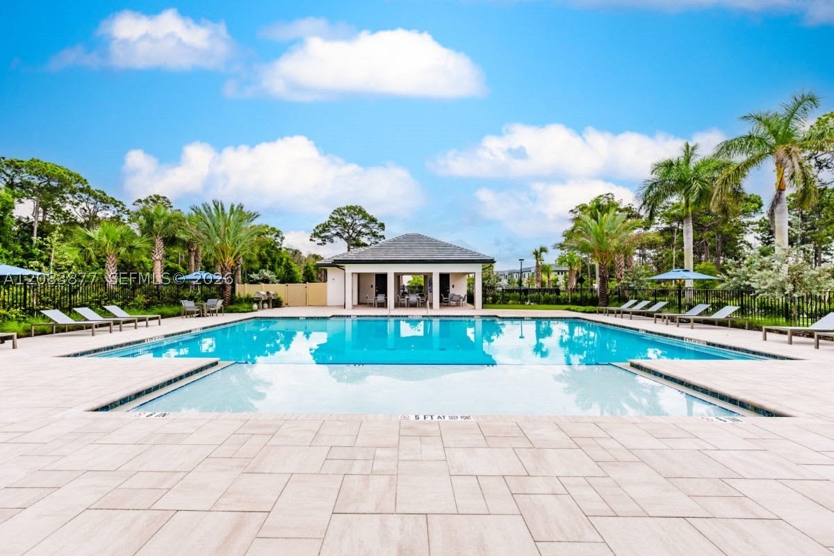 4280 Efendi Drive