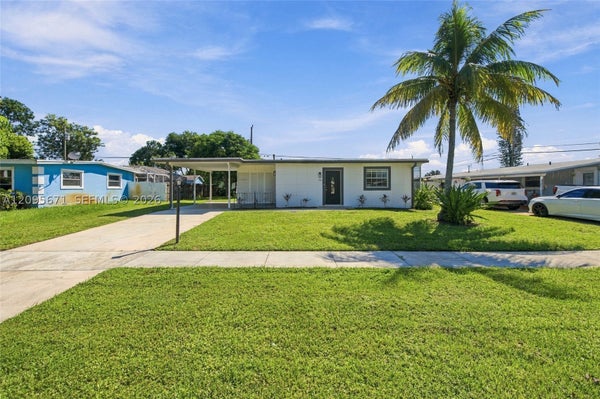 1944 BAYTHORNE RD, WEST PALM BEACH, FL 33415 - Image bd9c8a1c58a22b88b58547241d3d875d/2129648050