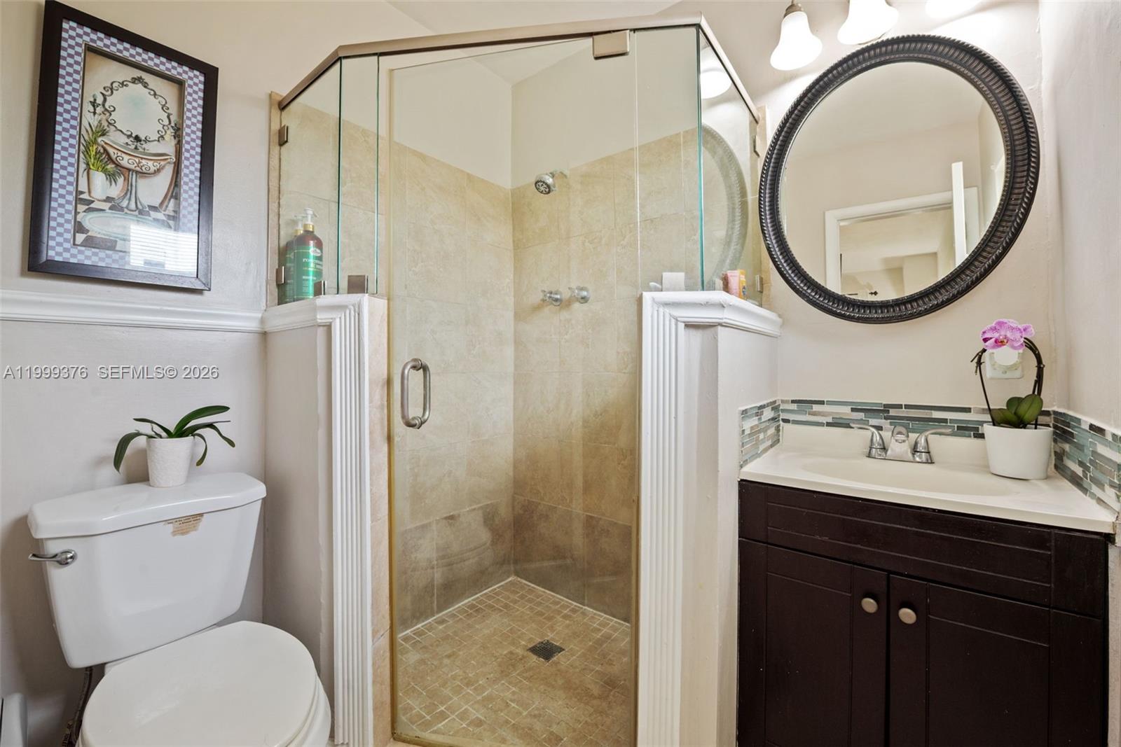 LAUDERDALE GOLF ESTATES - Residential