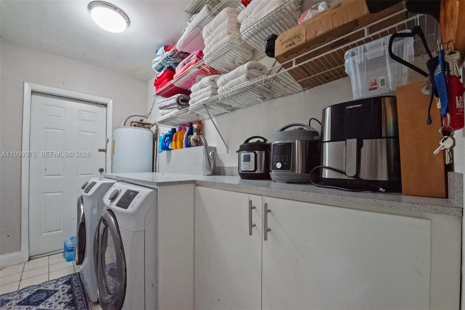 LAUDERDALE GOLF ESTATES - Residential