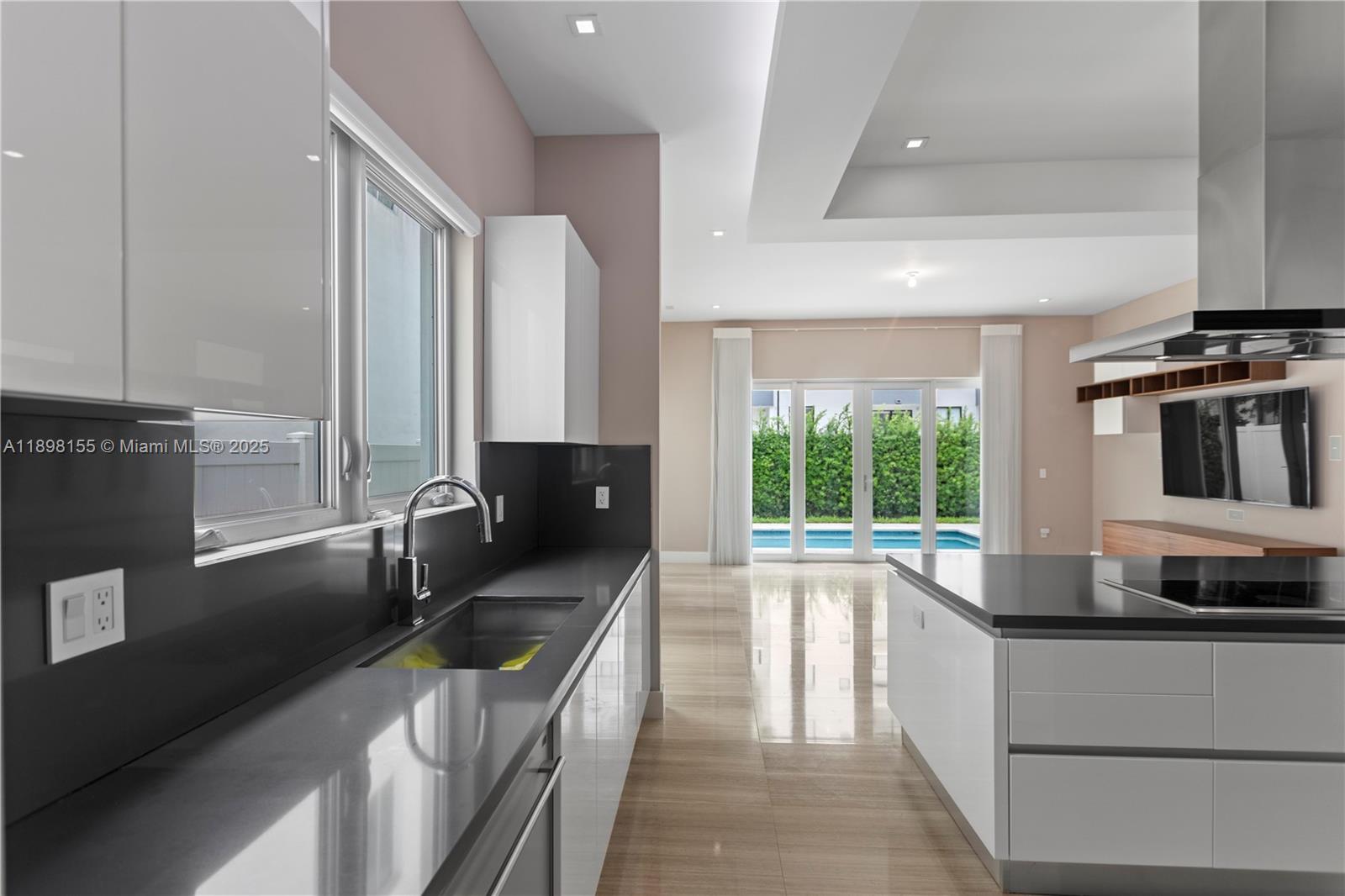 OASIS PARK SQUARE AT DORA - Residential Lease