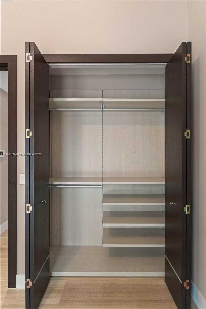 OASIS PARK SQUARE AT DORA - Residential Lease