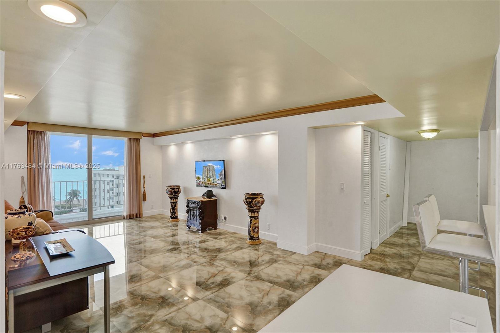 TRAFALGAR TOWERS CONDOMIN - Residential Lease