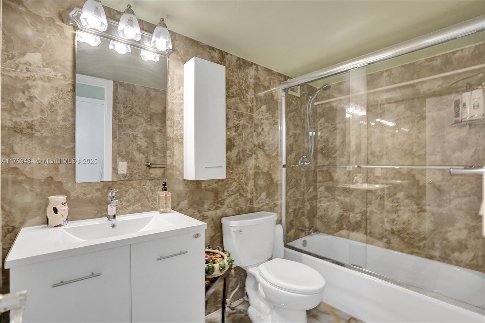TRAFALGAR TOWERS CONDOMIN - Residential Lease