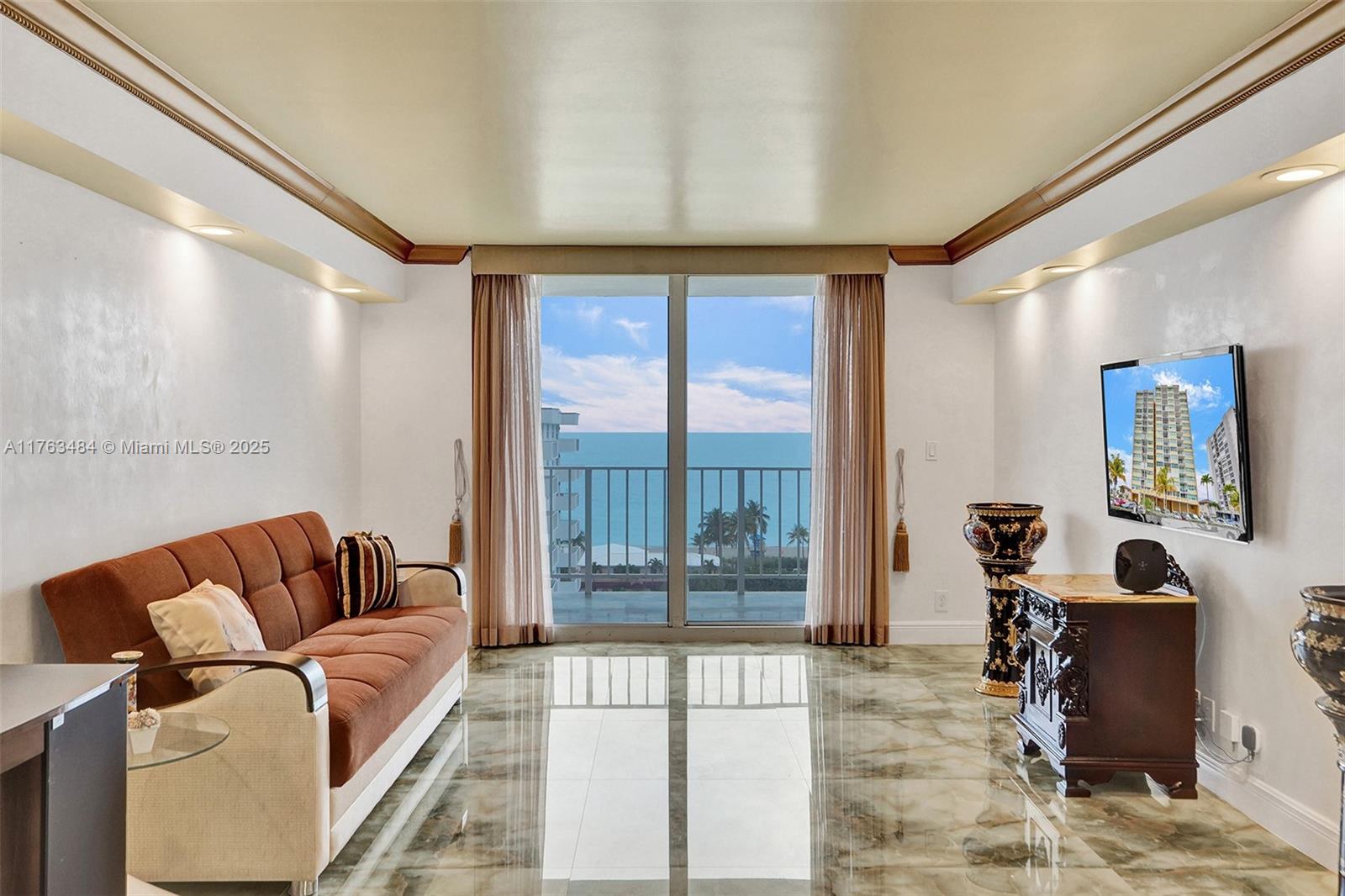 TRAFALGAR TOWERS CONDOMIN - Residential Lease