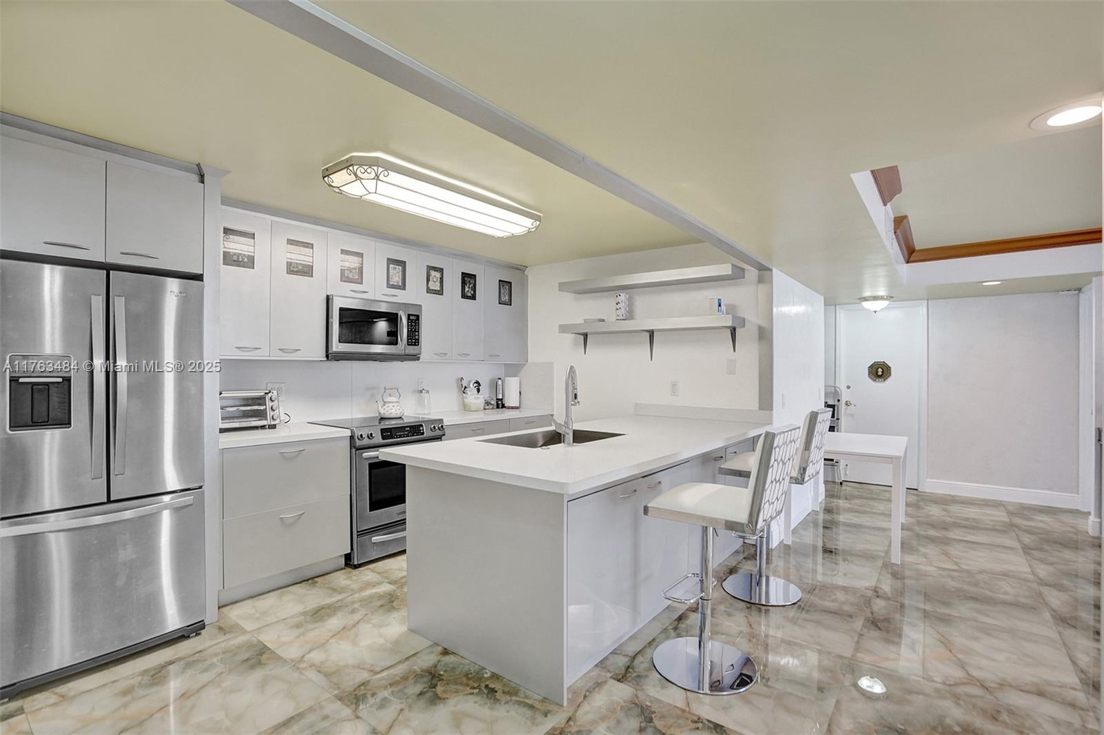 TRAFALGAR TOWERS CONDOMIN - Residential Lease