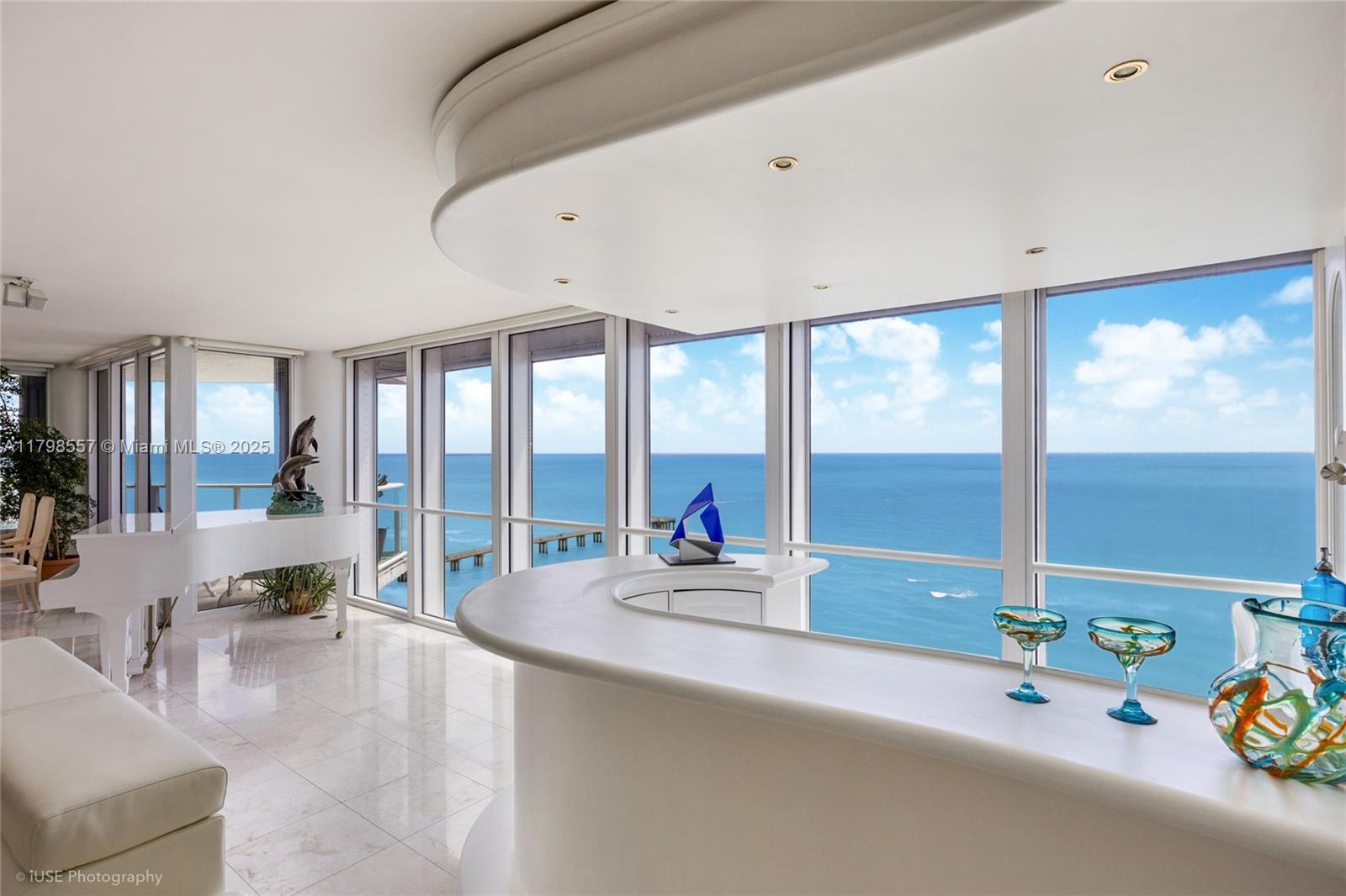 16445 Collins Ave 1426, Sunny Isles Beach, Miami-Dade County, Florida - 2 Bedrooms  
3 Bathrooms - 