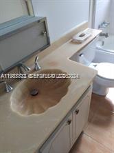 MEADOWBROOK TOWERS CONDO - Residential Lease