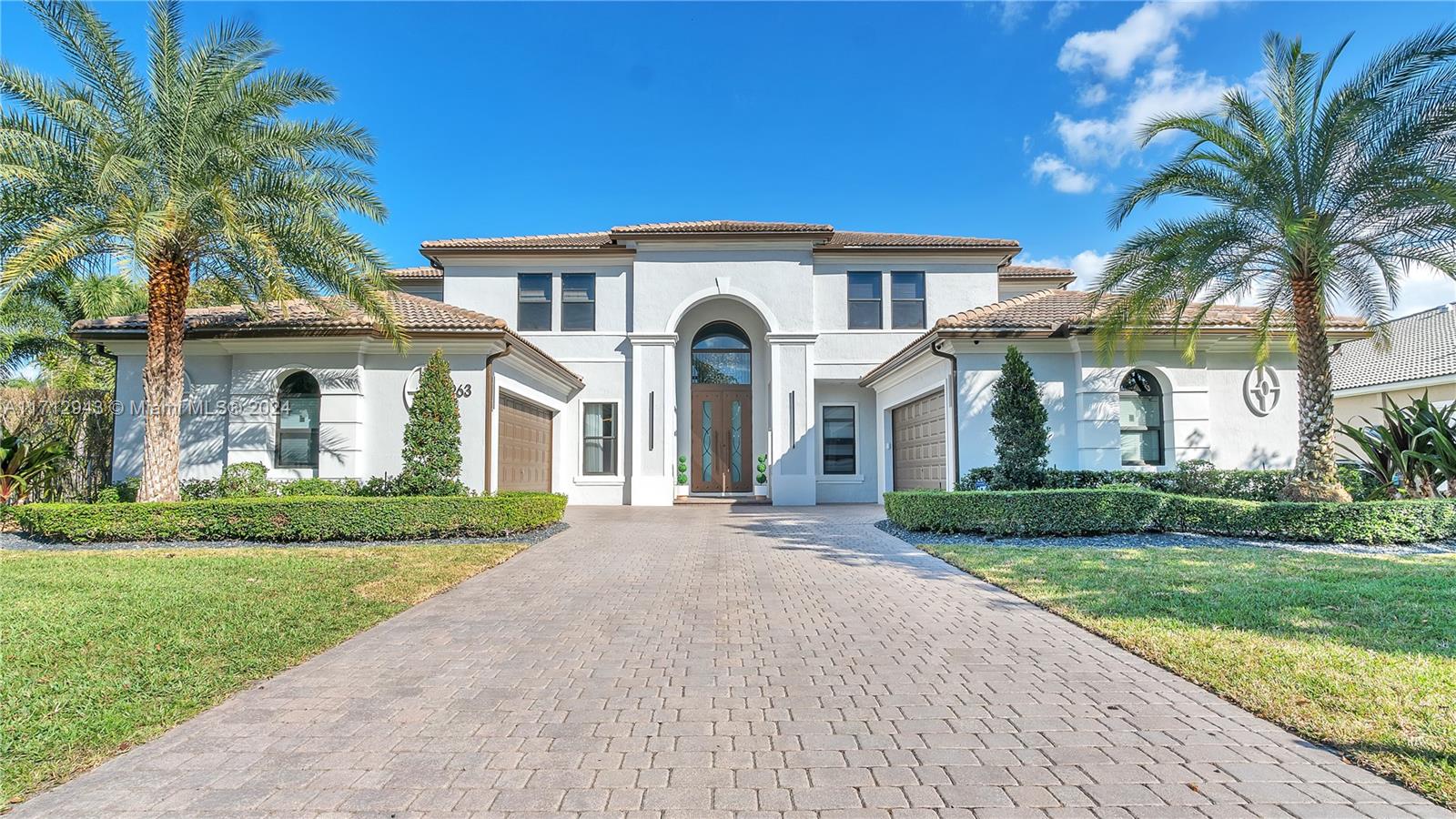 963 Nw 118th Way, Coral Springs, Broward County, Florida - 5 Bedrooms  
5 Bathrooms - 