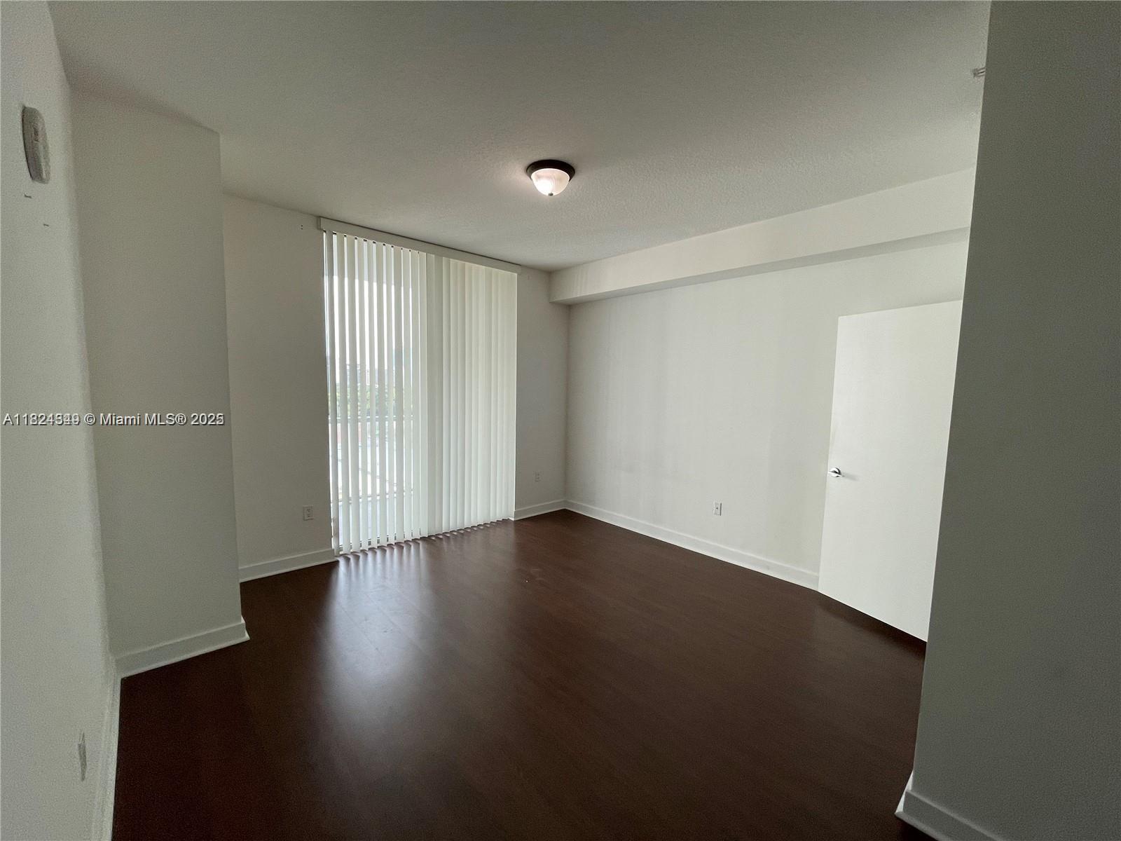 79 Sw 12th St 1104-S, Miami, Broward County, Florida - 2 Bedrooms  
2 Bathrooms - 