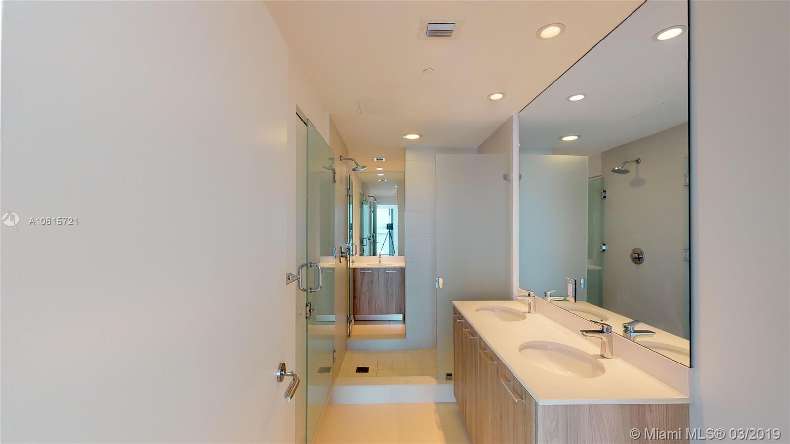PARAISO BAYVIEWS CONDO - Residential Lease