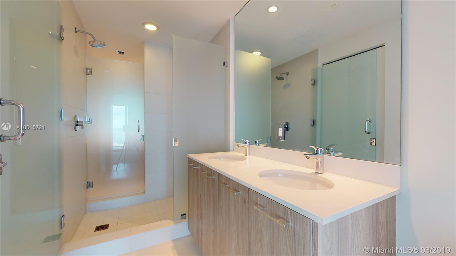 PARAISO BAYVIEWS CONDO - Residential Lease