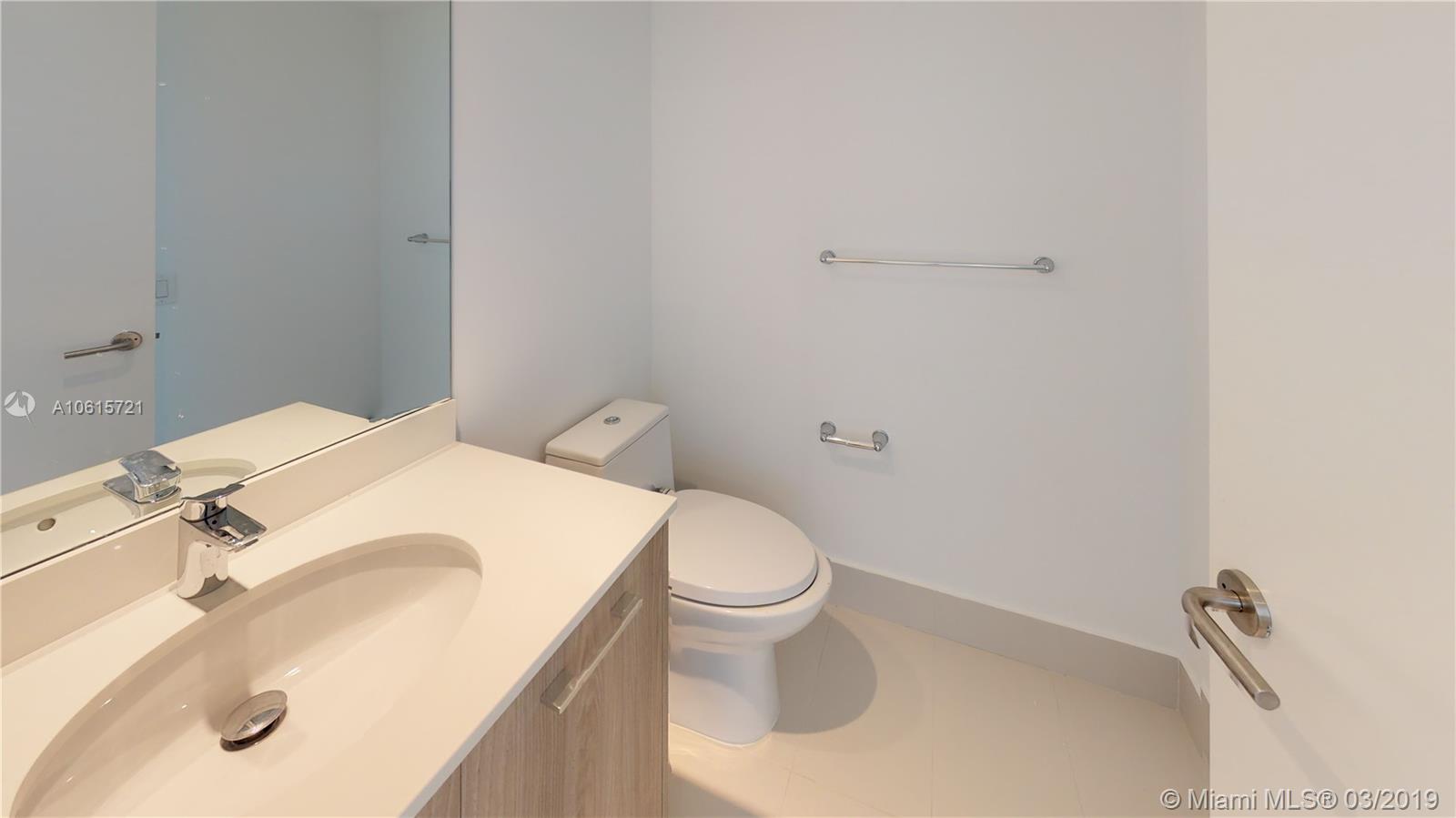 PARAISO BAYVIEWS CONDO - Residential Lease