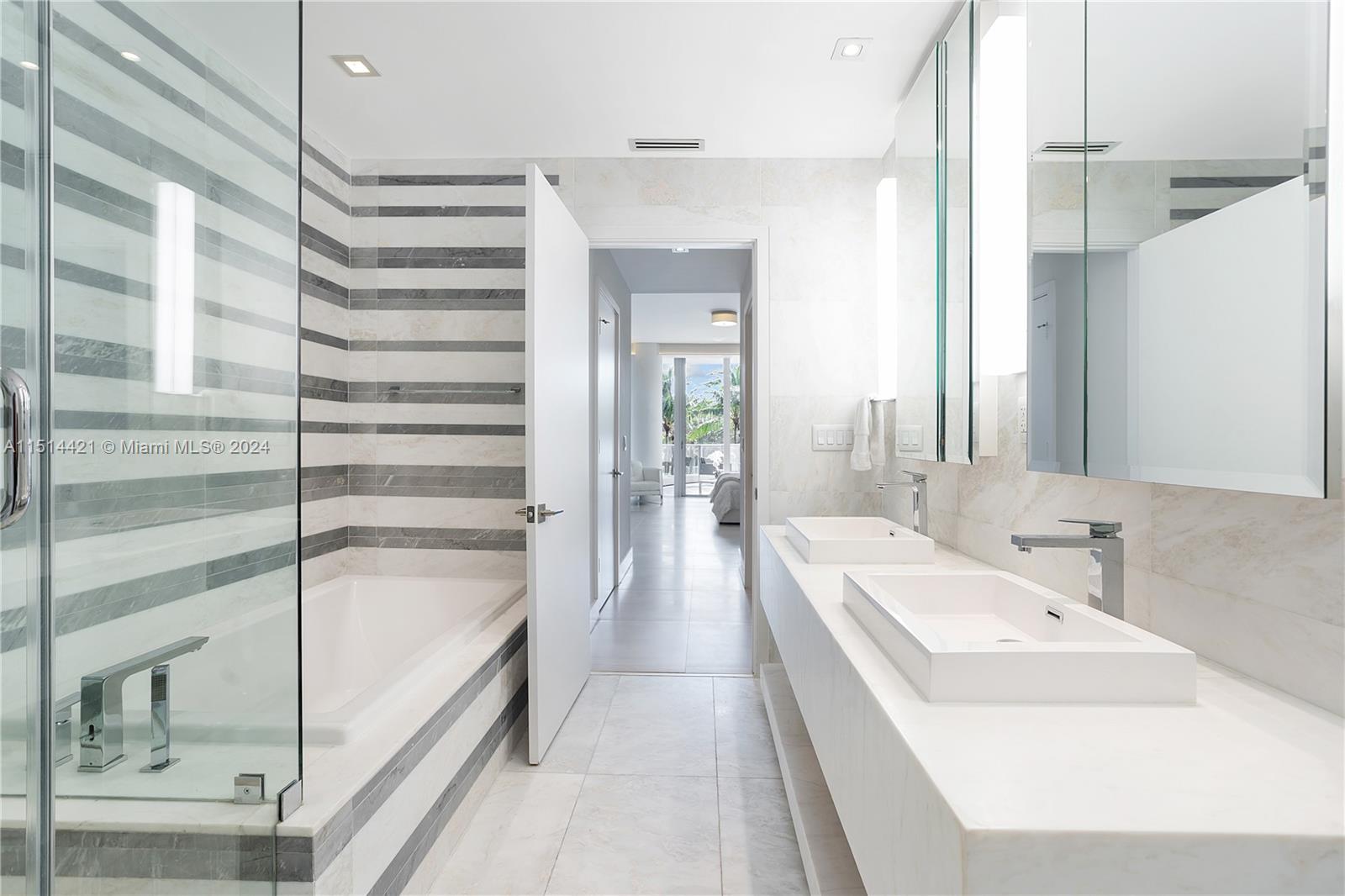 MAREA CONDO - Residential