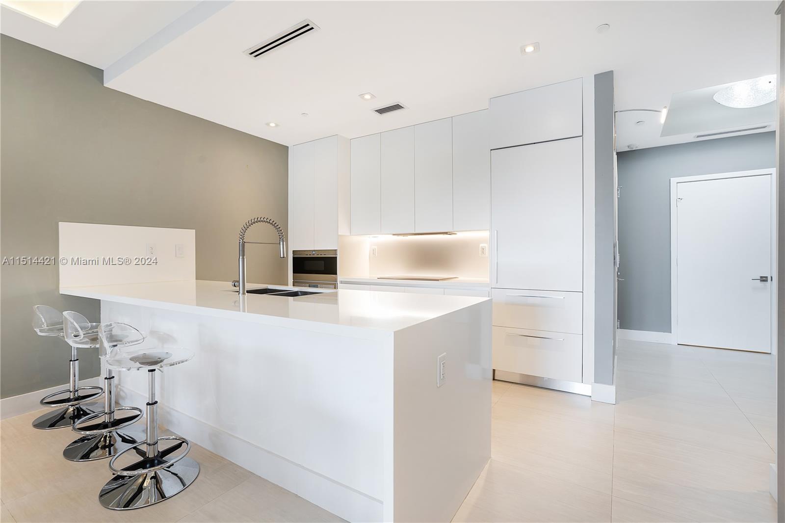 MAREA CONDO - Residential