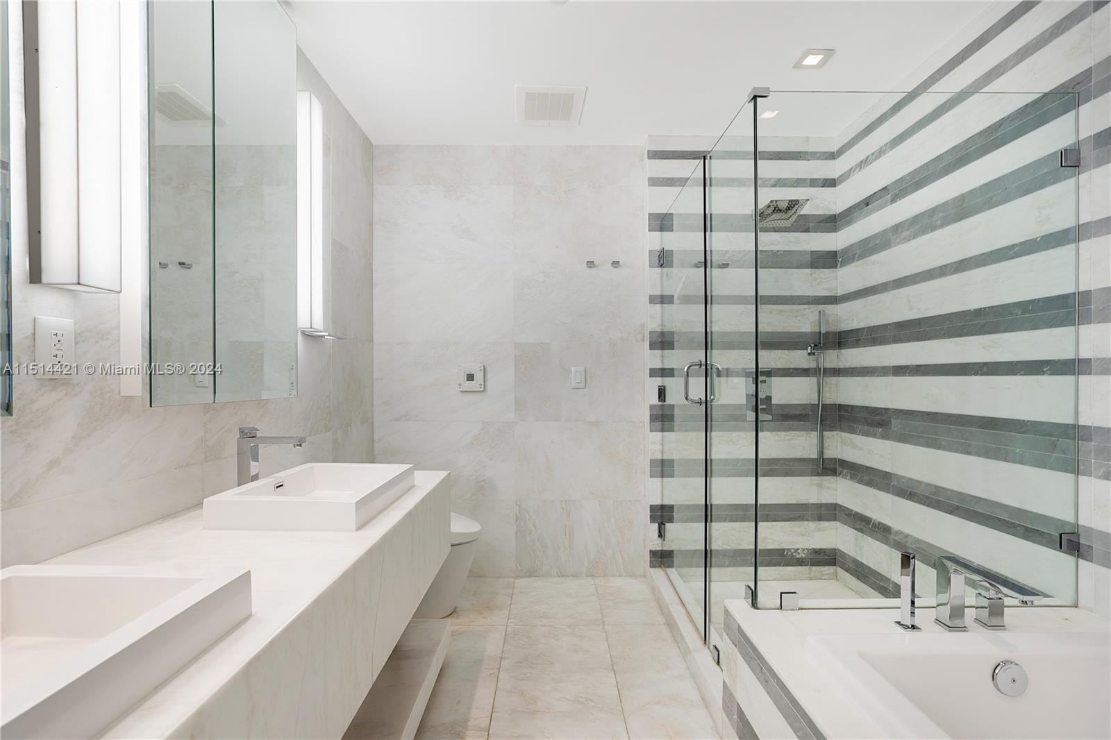 MAREA CONDO - Residential