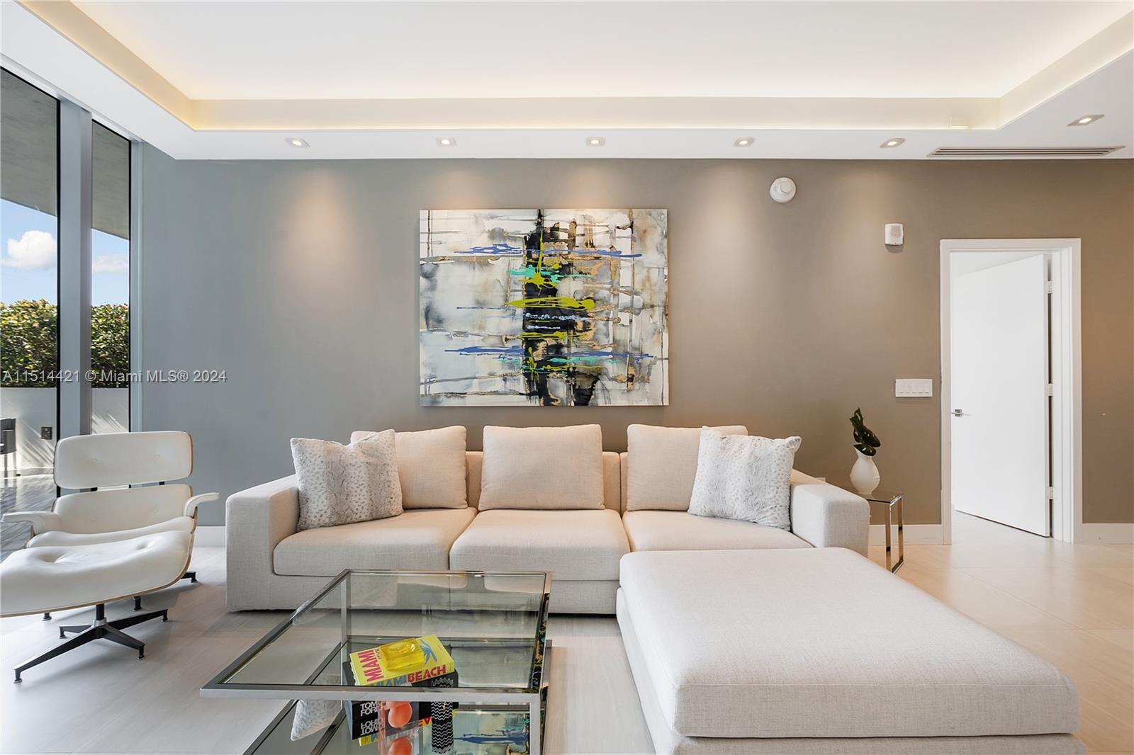 MAREA CONDO - Residential