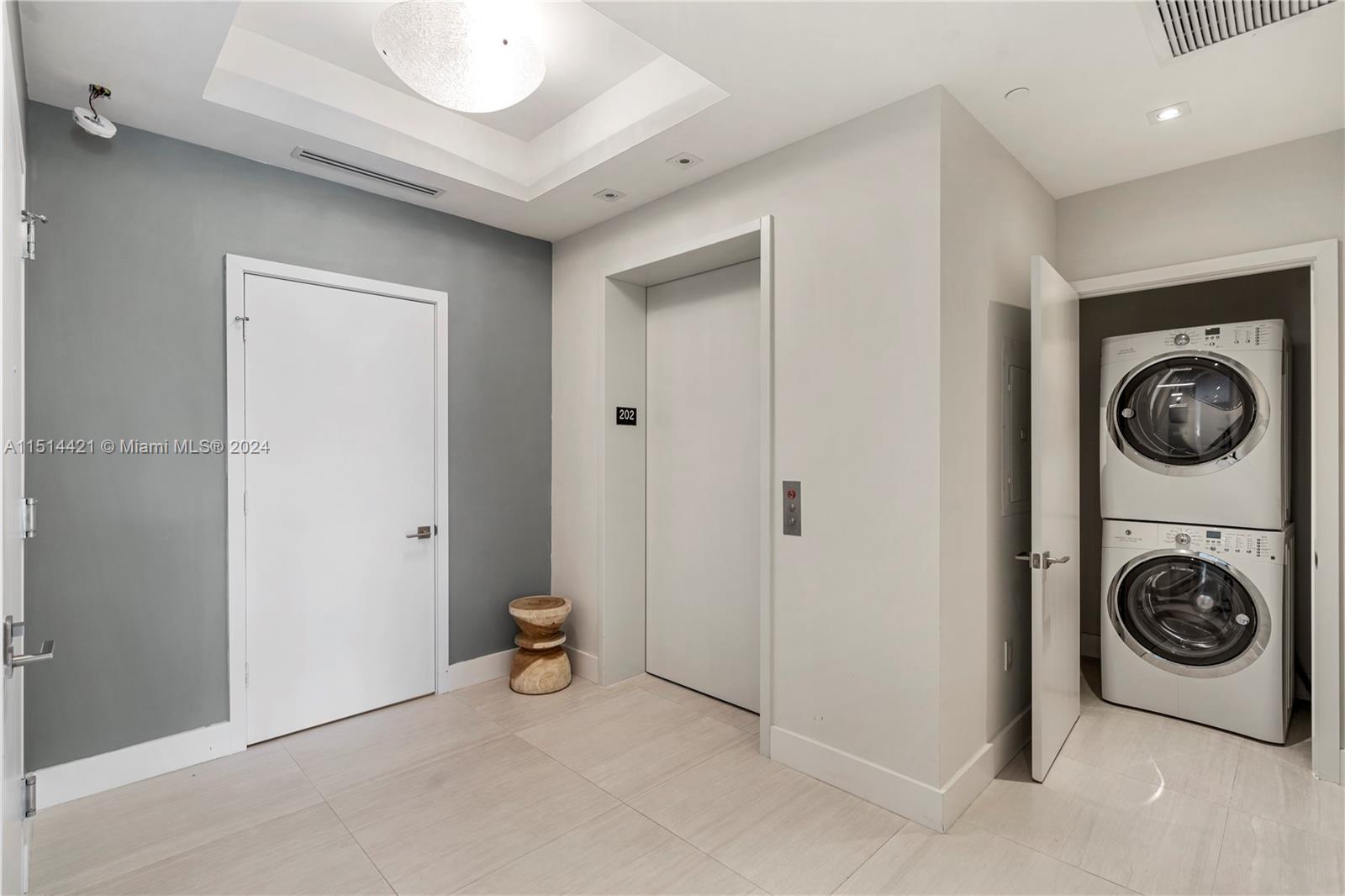 MAREA CONDO - Residential