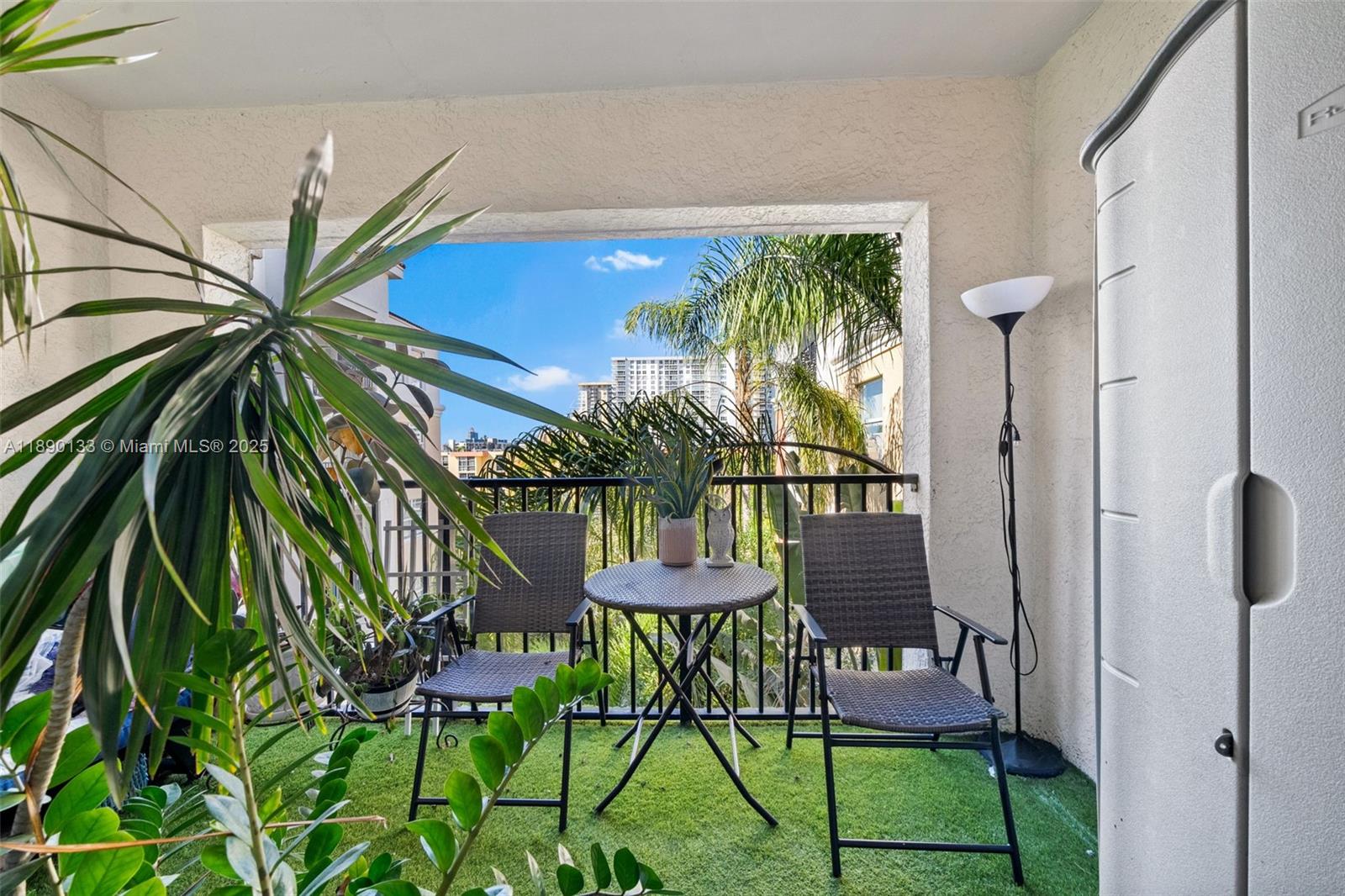 PORTO BELLAGIO CONDO - Residential Lease