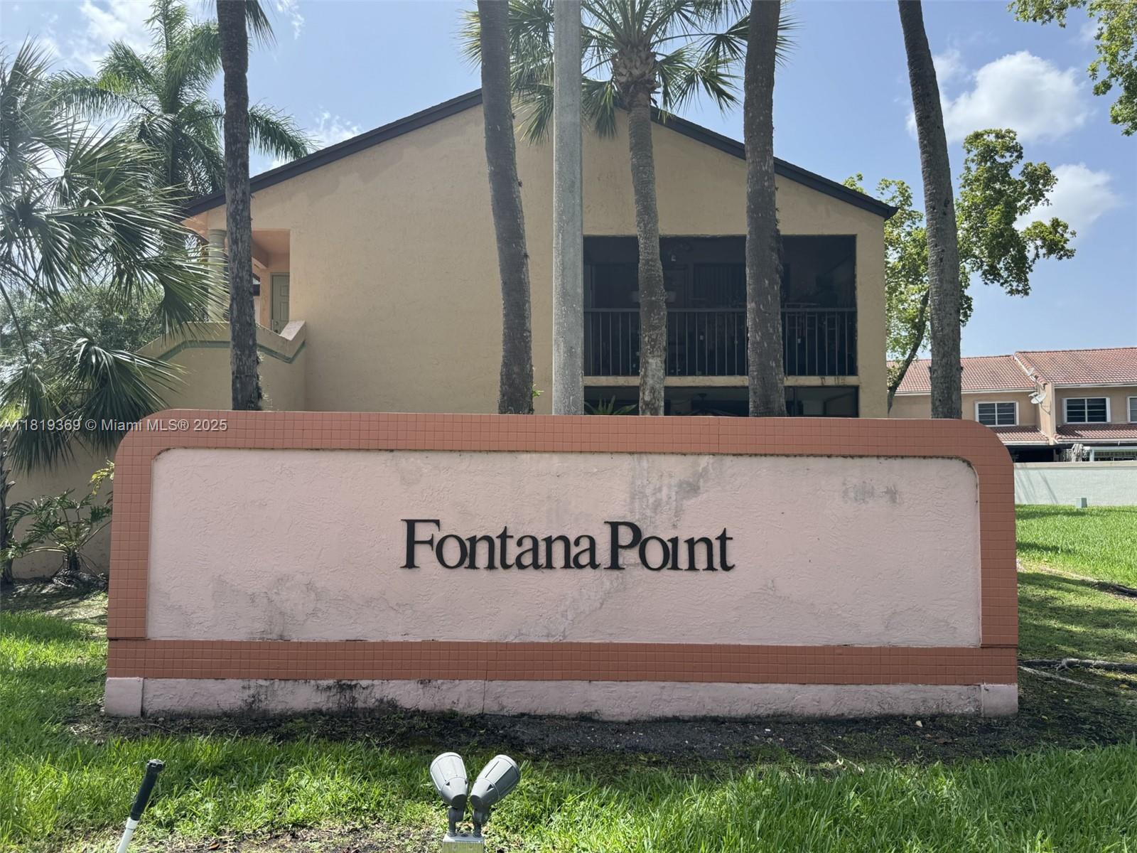 8211 Nw 191st St 3-B, Hialeah, Miami-Dade County, Florida - 2 Bedrooms  
2 Bathrooms - 