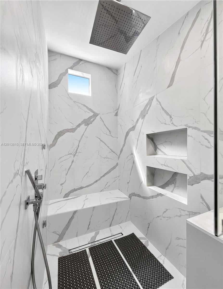 BRICKELL ESTATES - Residential
