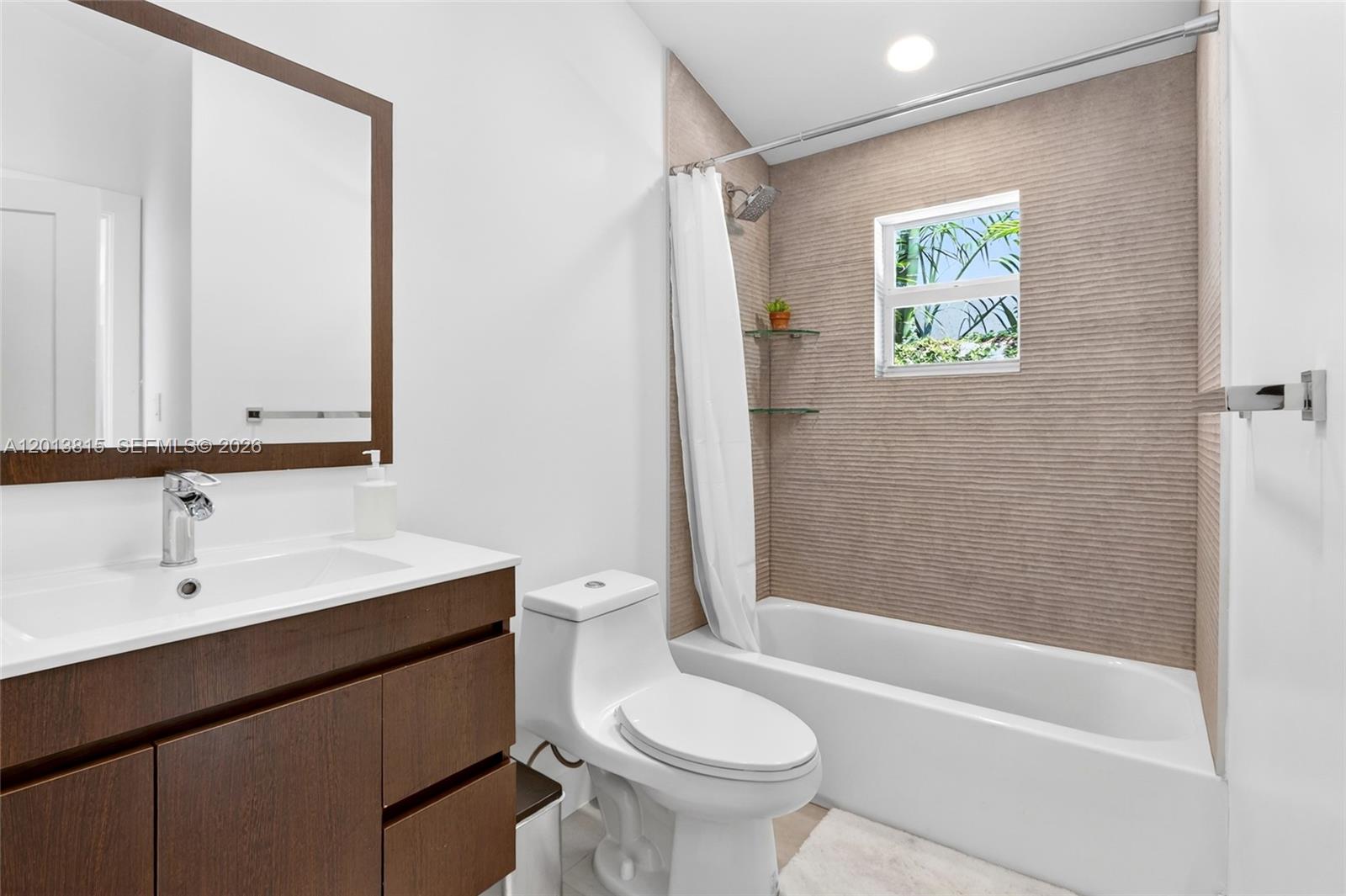 BRICKELL ESTATES - Residential