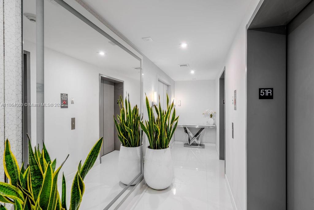 ARIA ON THE BAY CONDO - Residential Lease