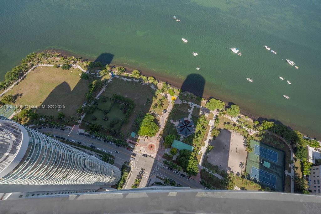 ARIA ON THE BAY CONDO - Residential Lease