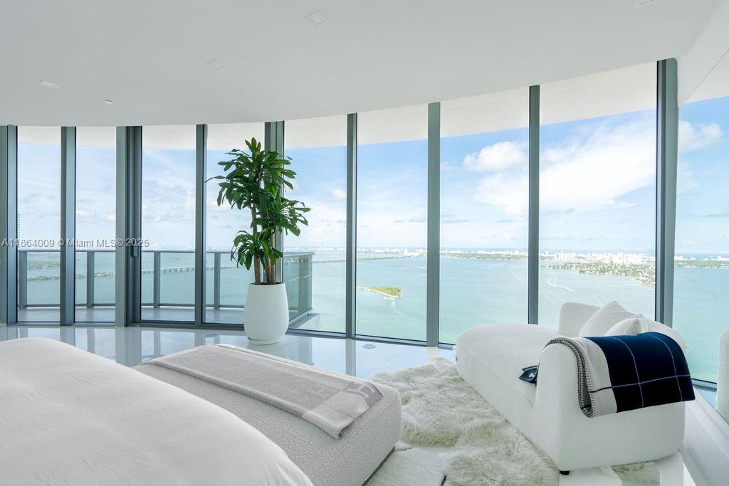 ARIA ON THE BAY CONDO - Residential Lease