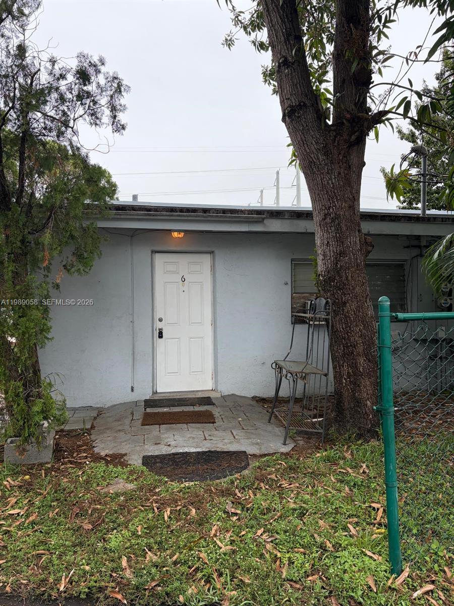 PALMEADOR HALF ACRES NO 2 - Residential Lease