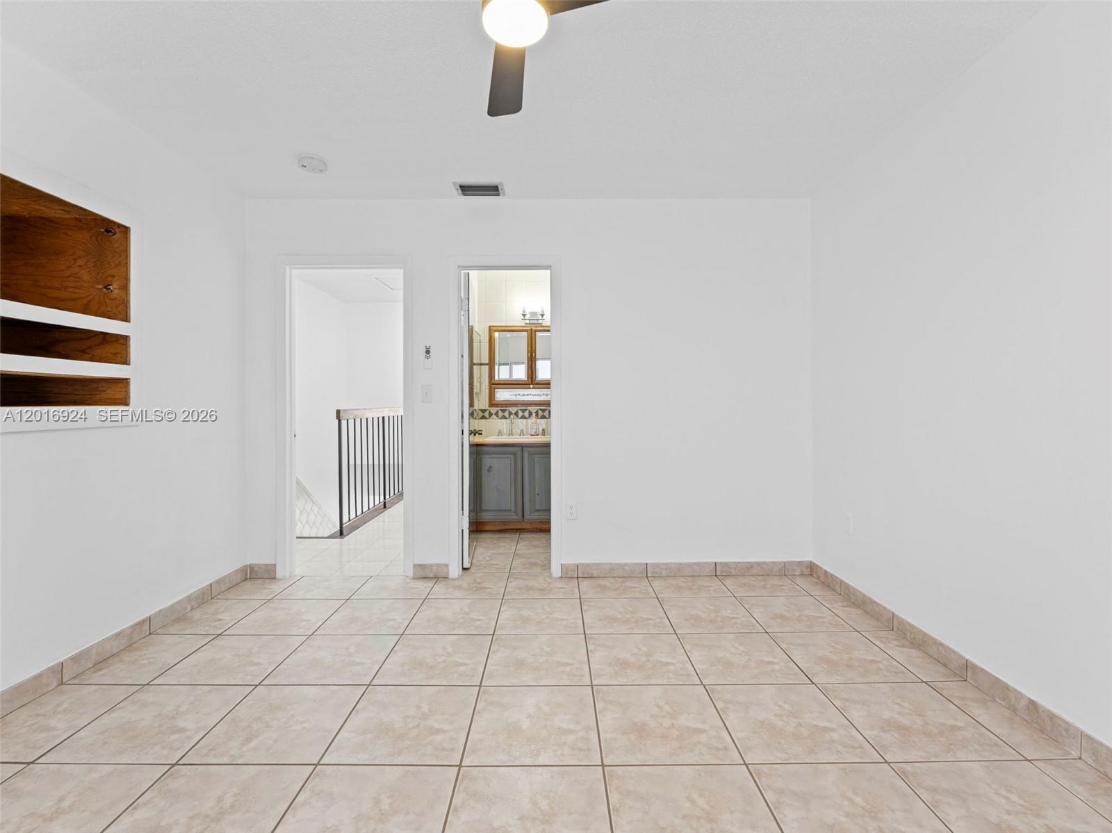 PARADISE VILLAS CONDO - Residential