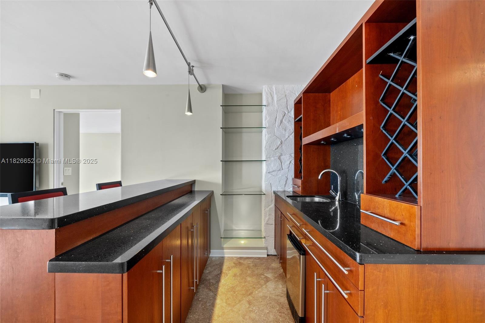 1901 Brickell Ave B1713