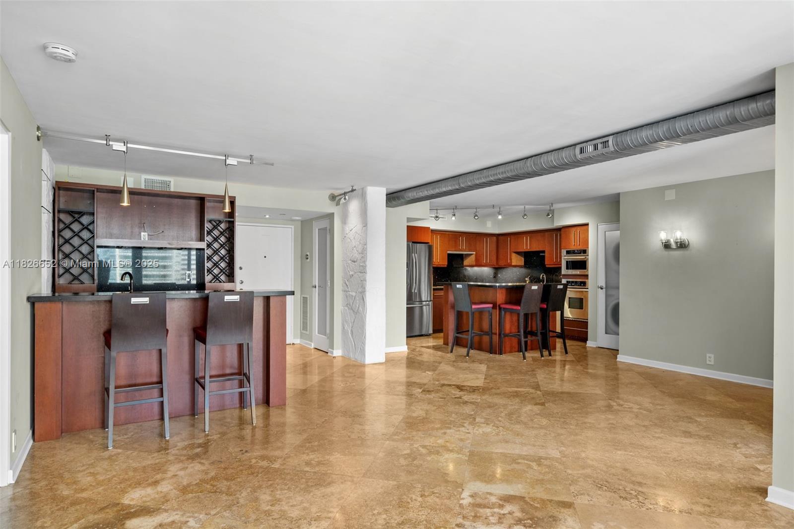 1901 Brickell Ave B1713