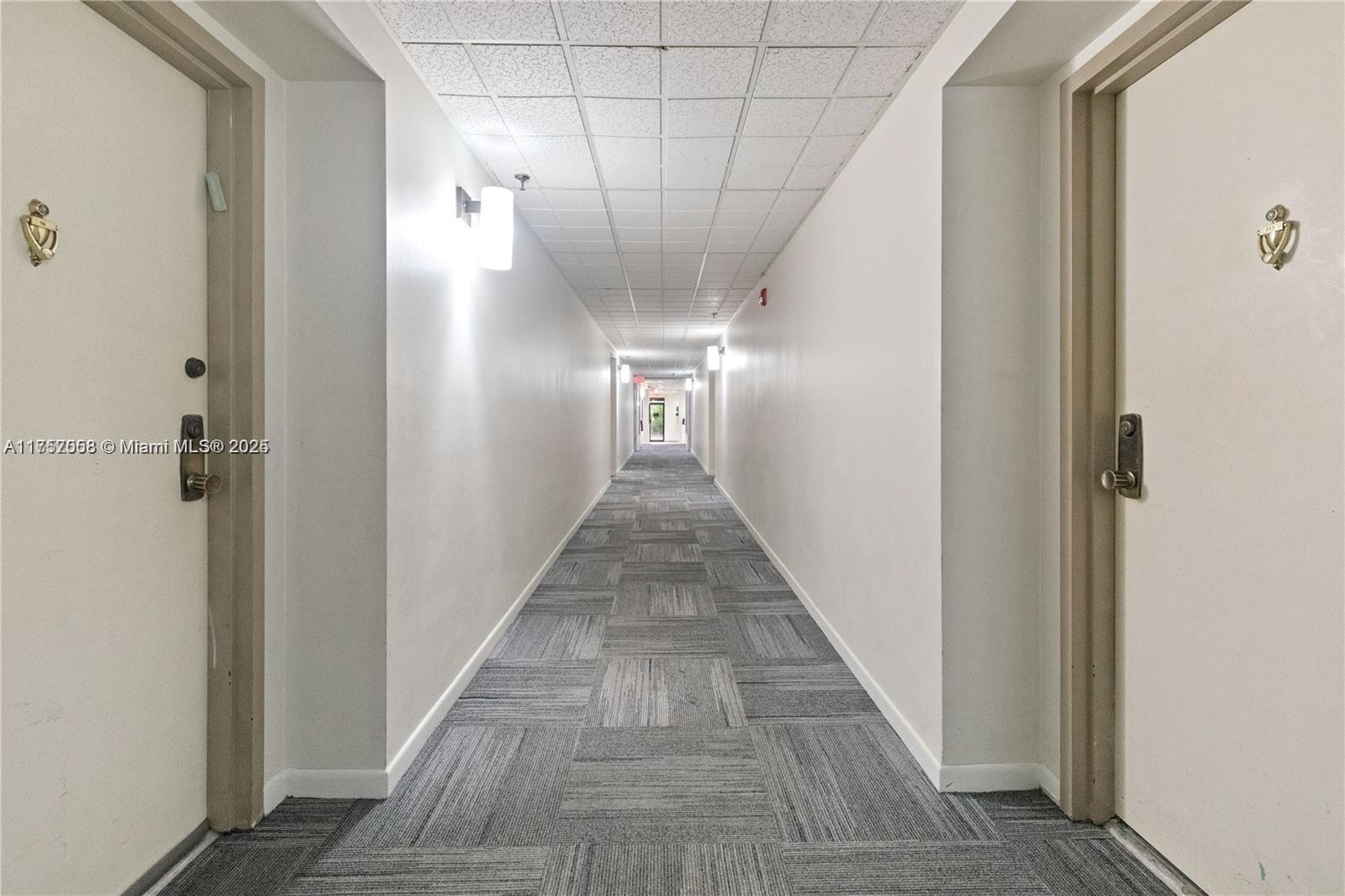 CHANTILLY CONDO - Residential
