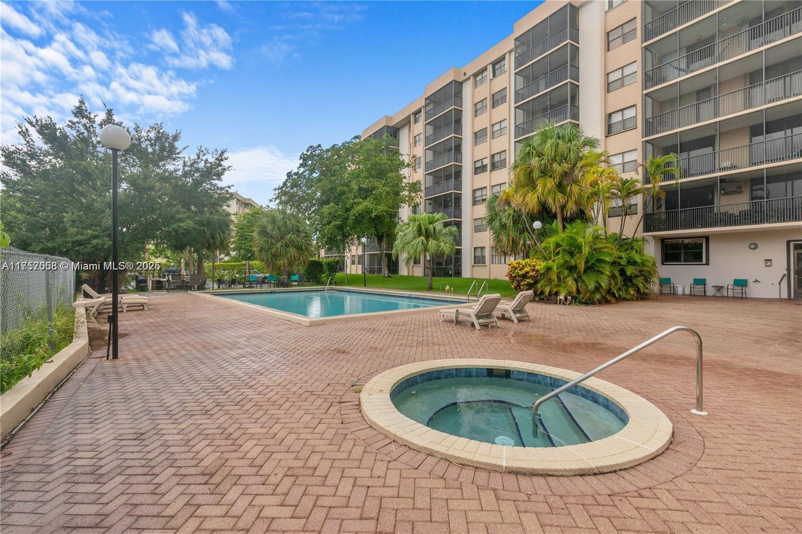 CHANTILLY CONDO - Residential