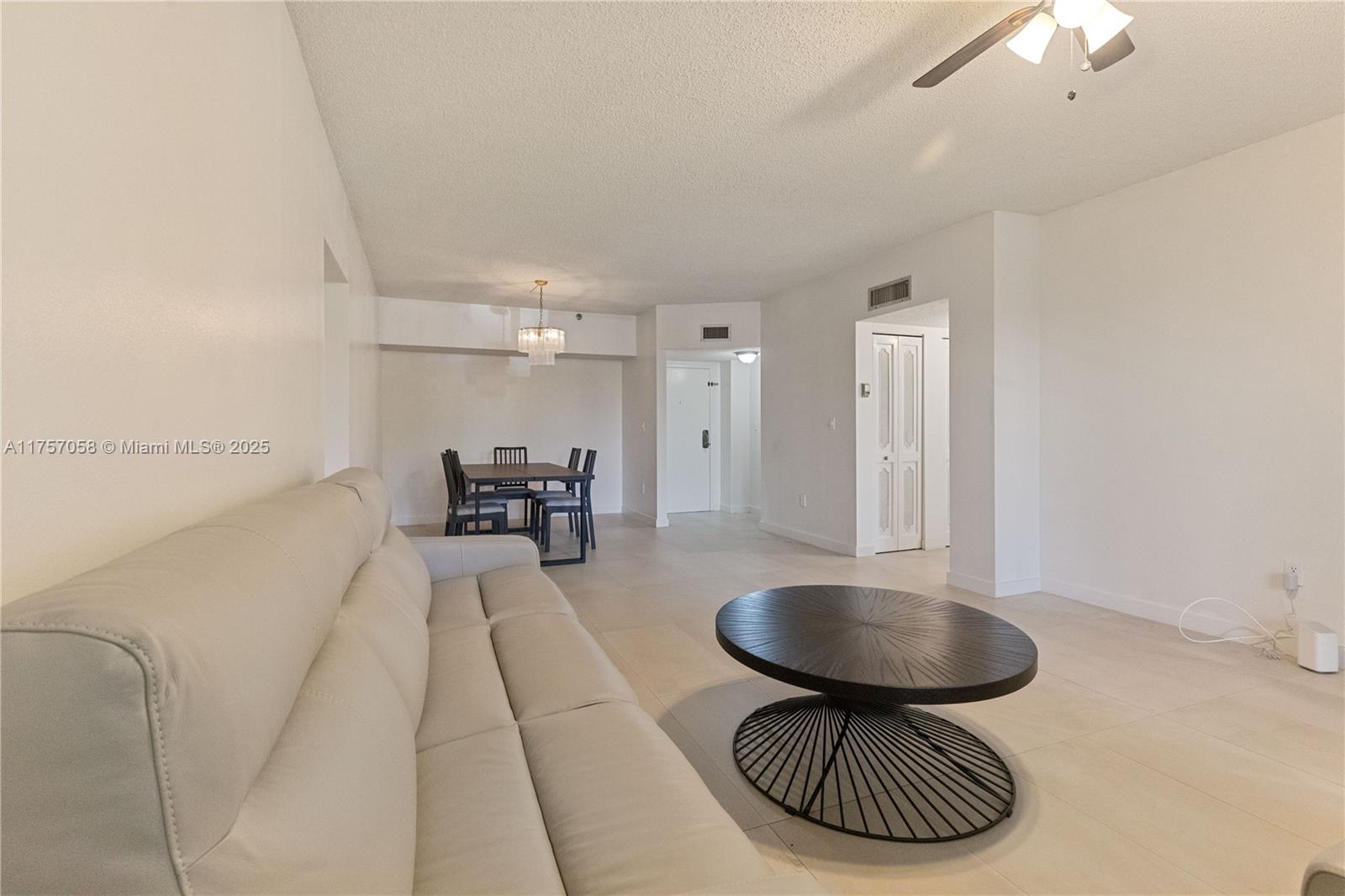 CHANTILLY CONDO - Residential